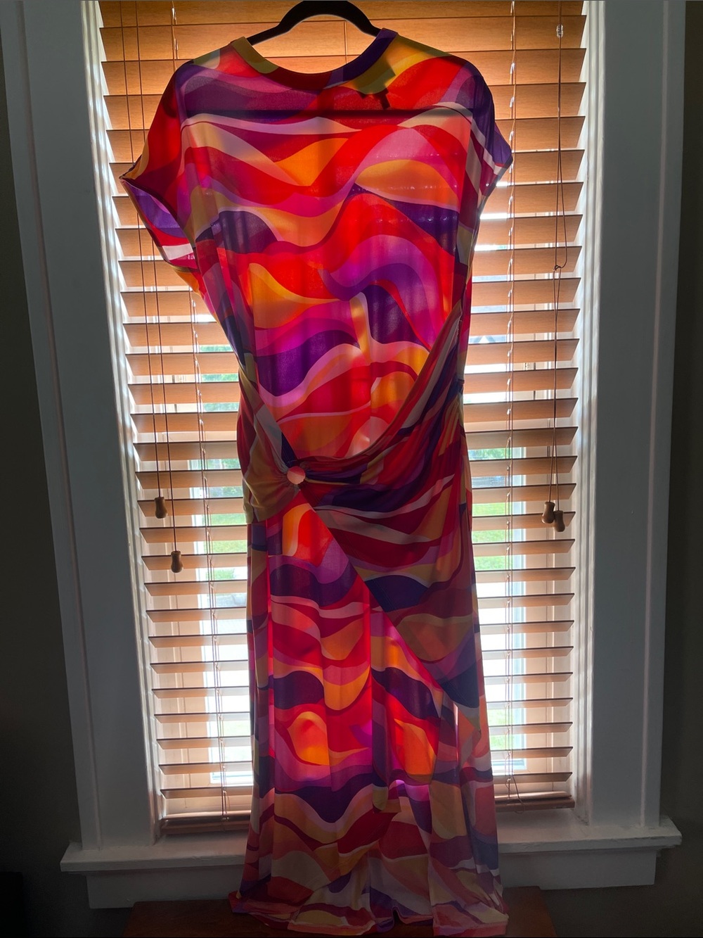 Donna Morgan Multicolor Wave-Print Maxi Dress with Side Knot